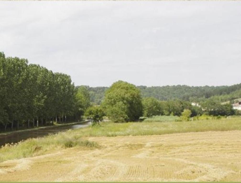 Le Clos Du Murier Chassignelles Exteriér fotografie
